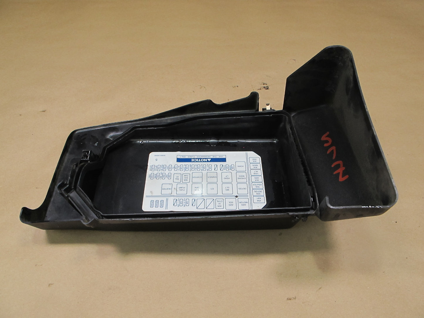 98-00 Lexus UCF20L LS400 Engine Bay Fuse Box Lid Cover OEM