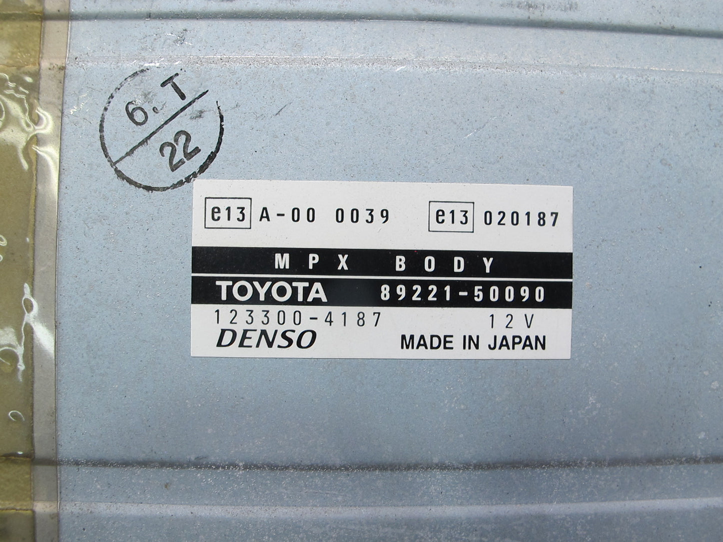 1998 Lexus UCF20L LS400 Body Control Module Unit BCM BCU 89221-50090 OEM