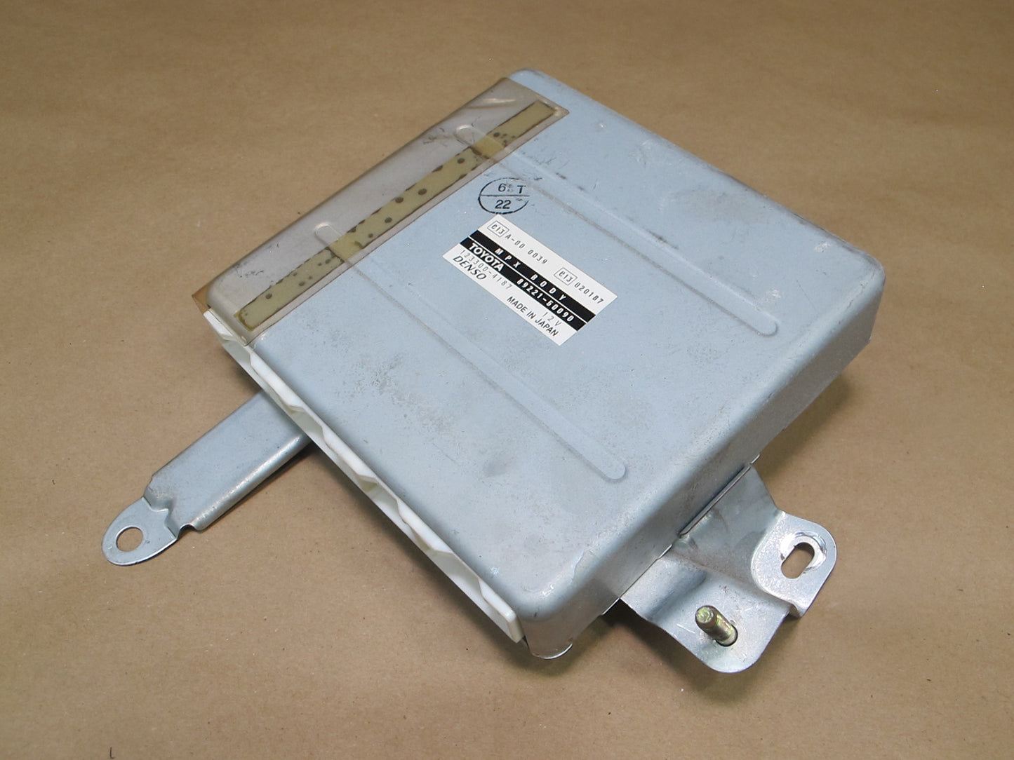 1998 Lexus UCF20L LS400 Body Control Module Unit BCM BCU 89221-50090 OEM