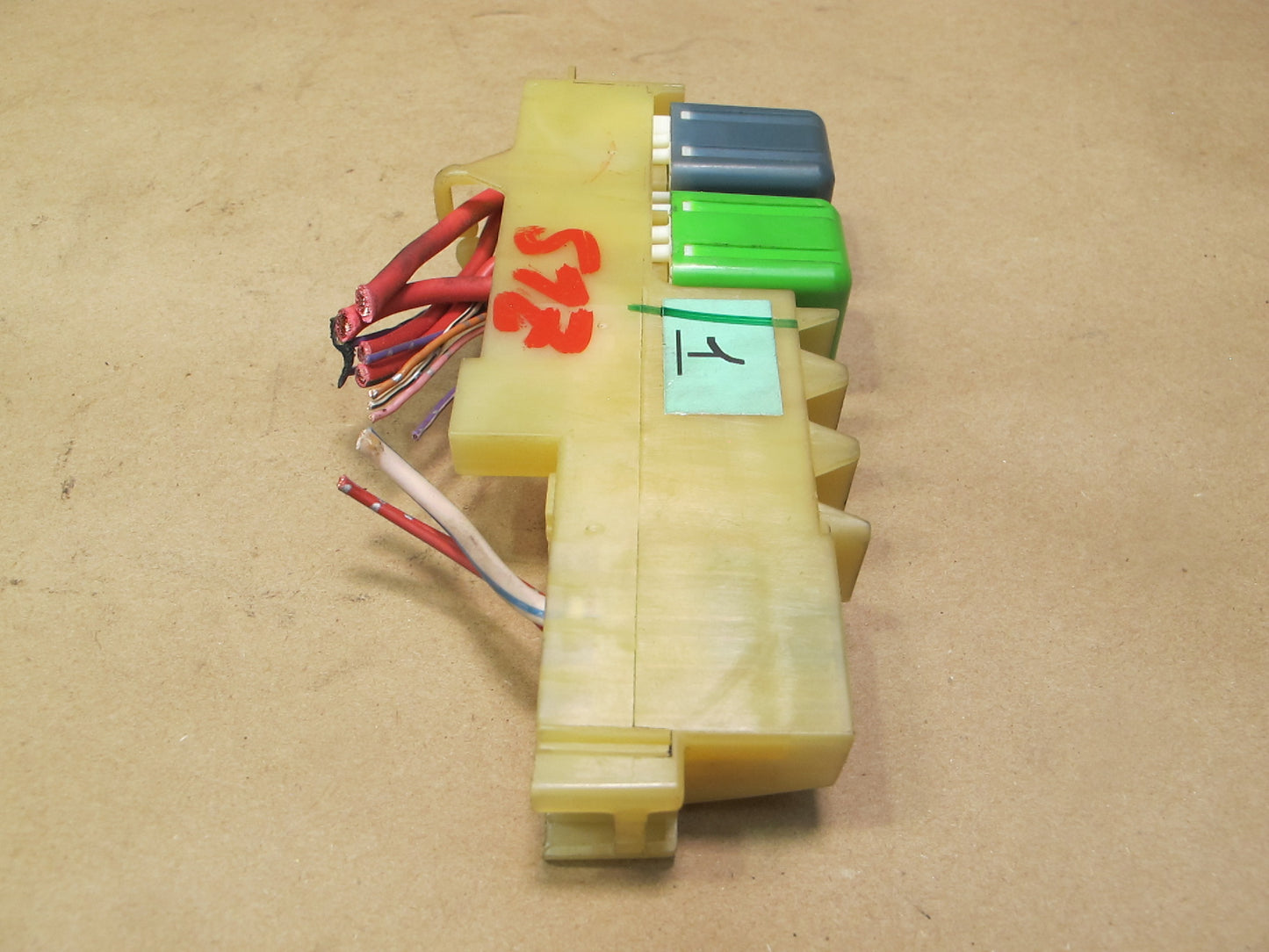 95-00 Lexus UCF20L LS400 ABS Fuse Relay Box Module OEM