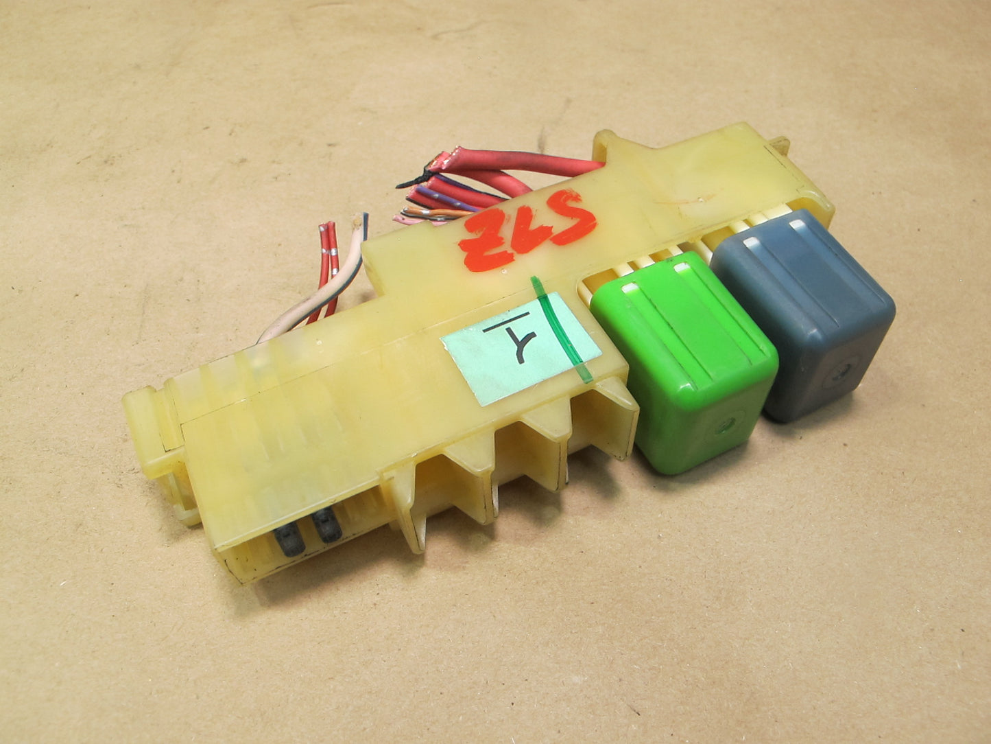 95-00 Lexus UCF20L LS400 ABS Fuse Relay Box Module OEM