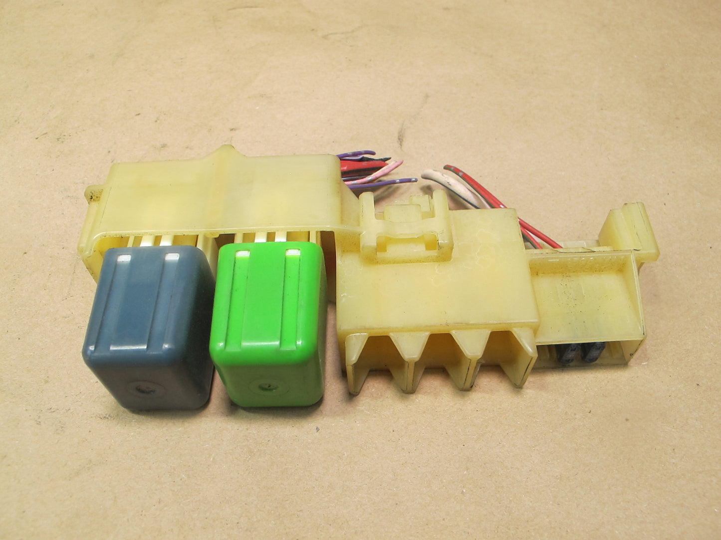 95-00 Lexus UCF20L LS400 ABS Fuse Relay Box Module OEM