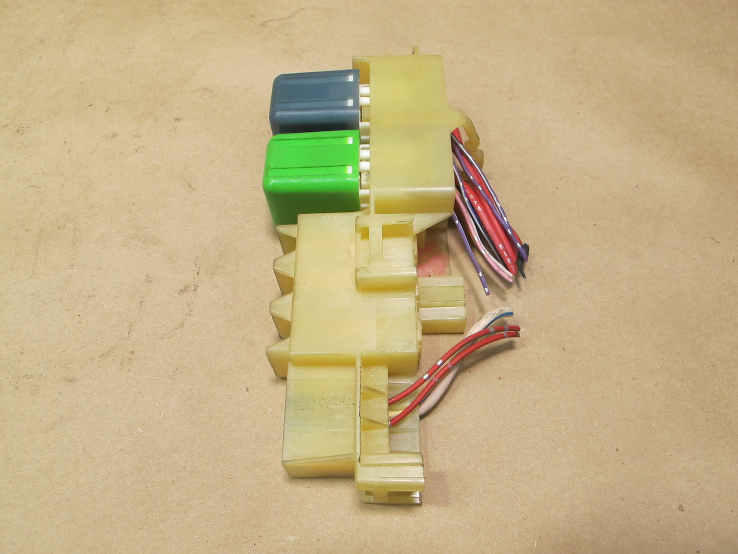 95-00 Lexus UCF20L LS400 ABS Fuse Relay Box Module OEM