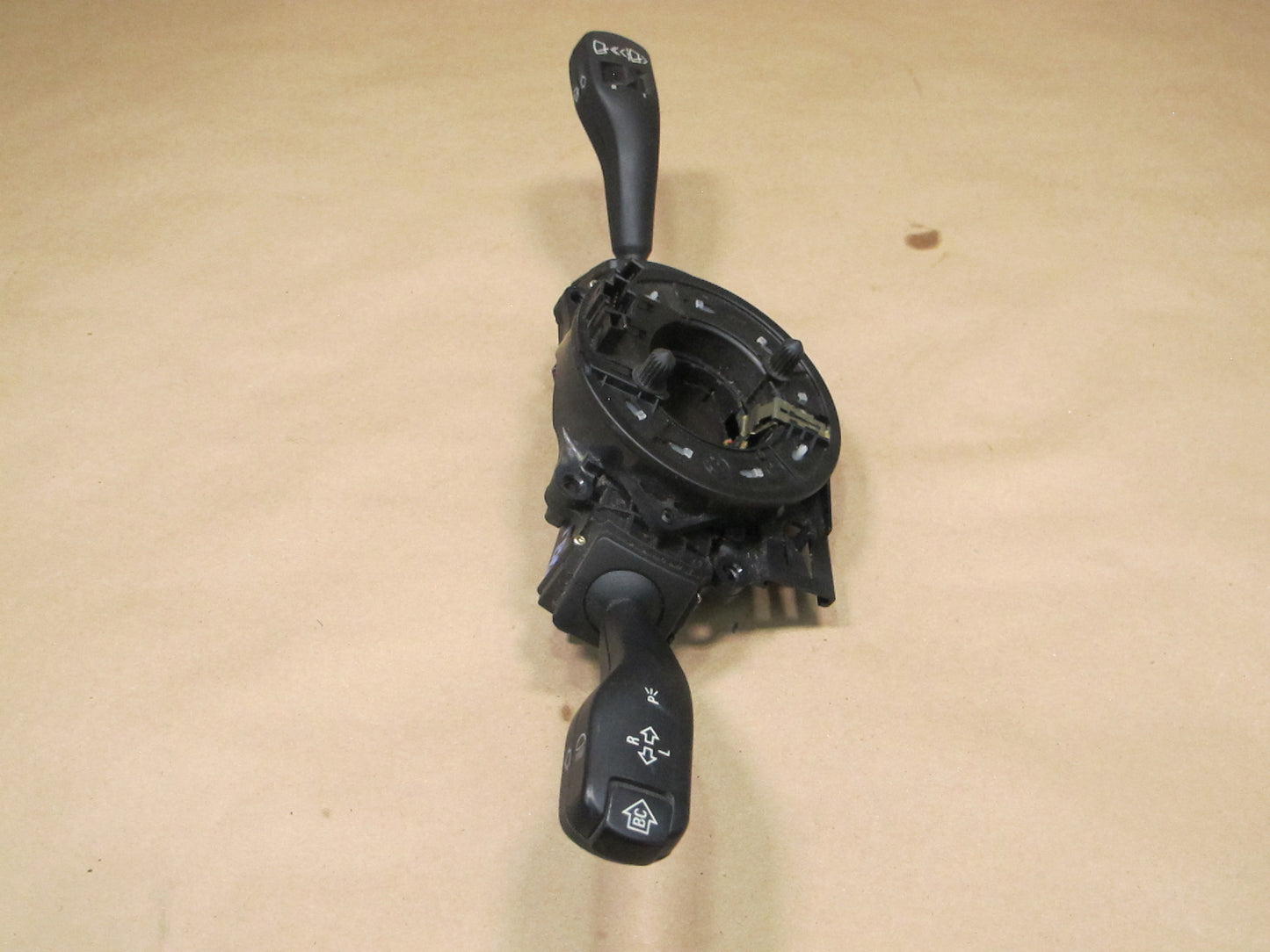 01-06 BMW E46 CONVERTIBLE STEERING COLUMN MULTI SWITCH CLOCK SPRING 8376443 OEM