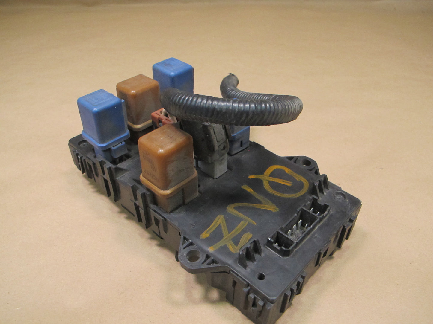 90-96 Nissan Z32 300ZX 2+0 Interior Cabin Fuse Relay Box OEM