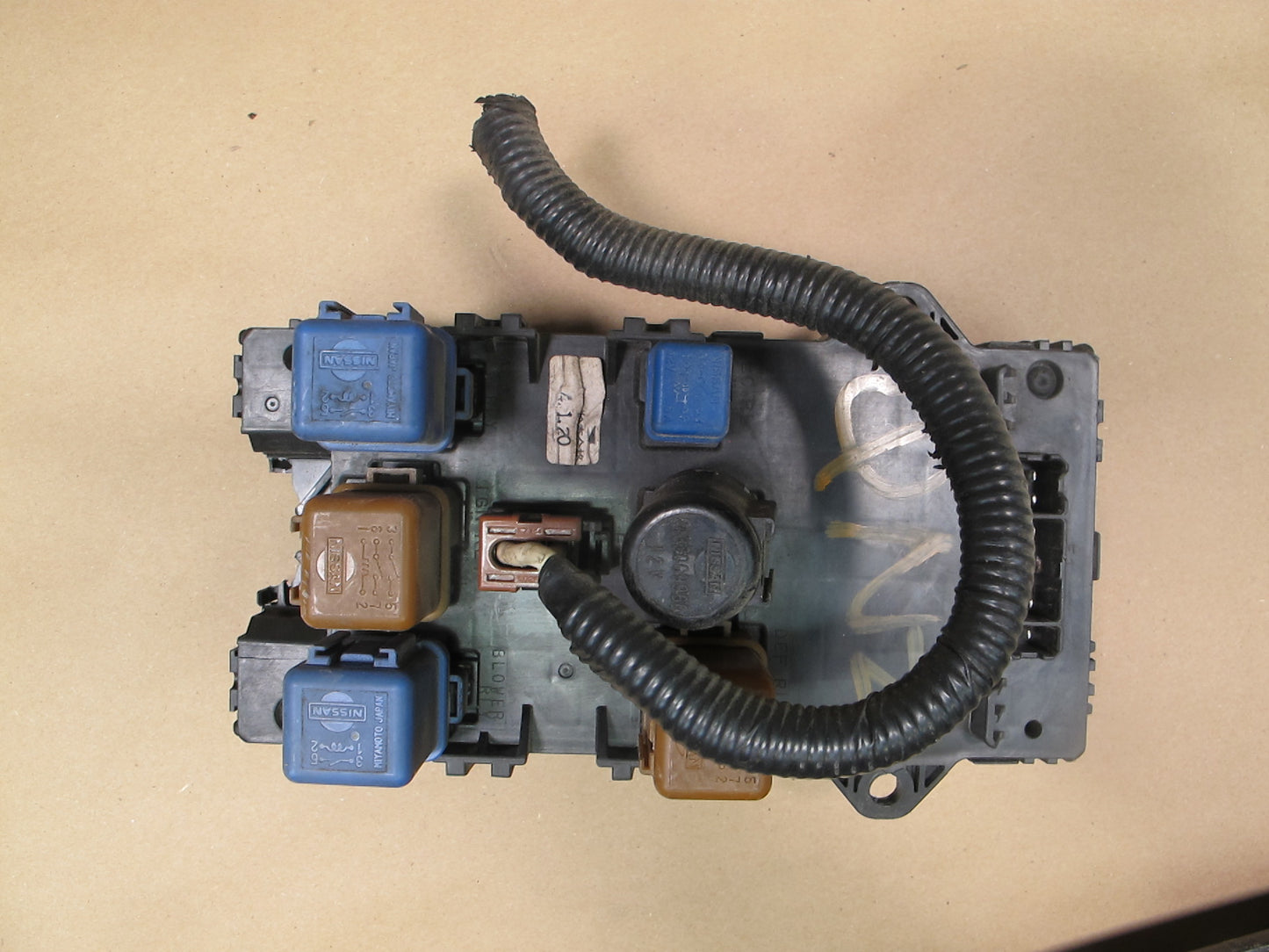 90-96 Nissan Z32 300ZX 2+0 Interior Cabin Fuse Relay Box OEM