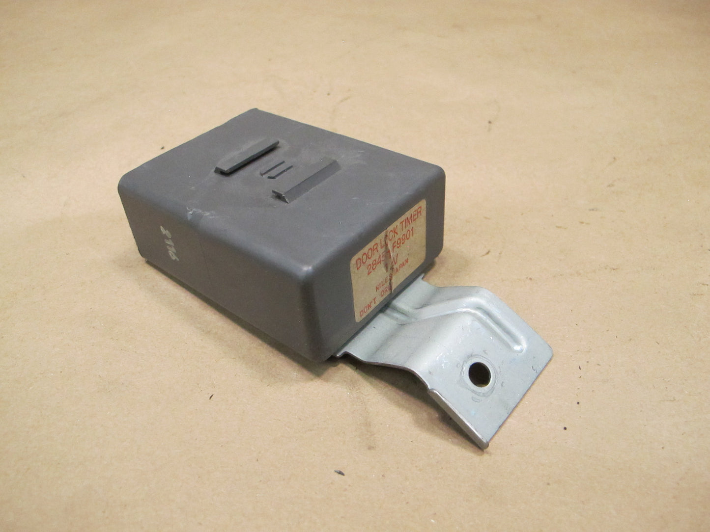 90-96 Nissan Z32 300ZX Door Lock Timer Module 28451-F9901 OEM