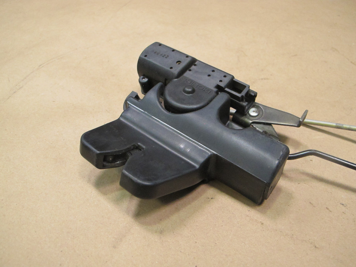 01-05 Lexus JCE10 IS300 Rear Trunk Lock Latch Actuator OEM