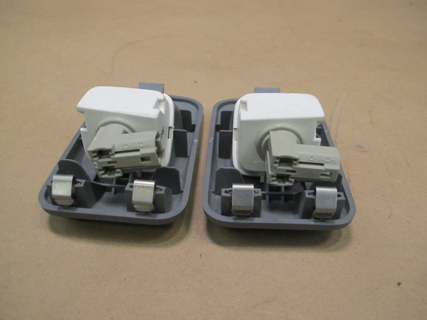 98-00 Lexus UCF20L LS400 Front & Rear Overhead Dome Interior Light Set OEM