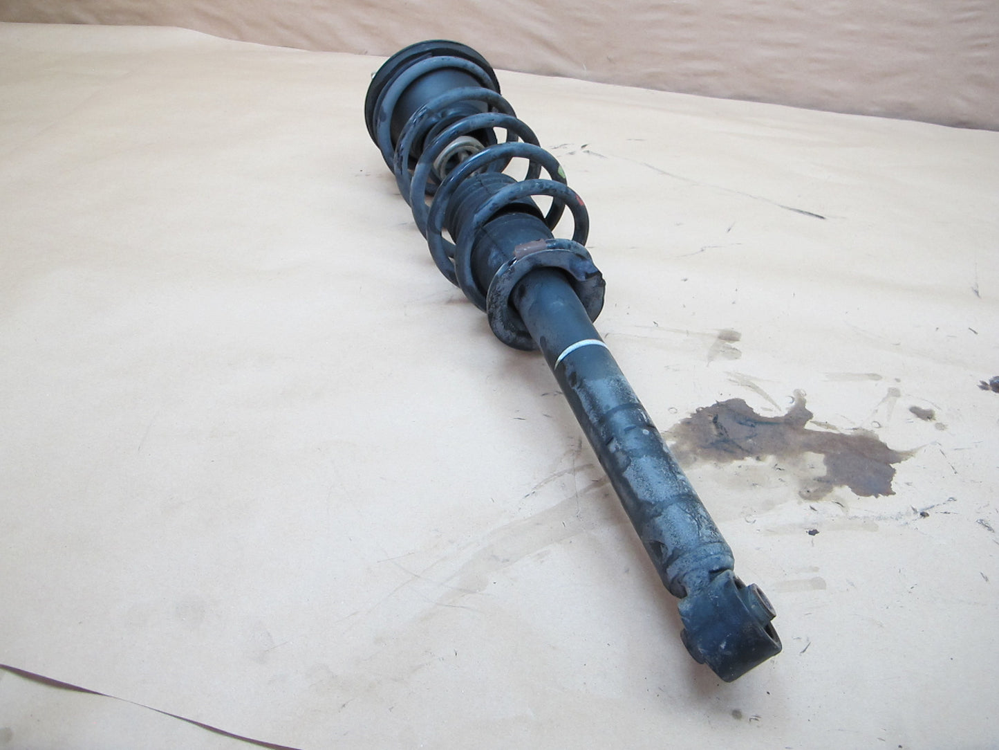 98-00 Lexus UCF20L LS400 RWD Set of 2 Rear Left Right Strut Shock Absorber OEM