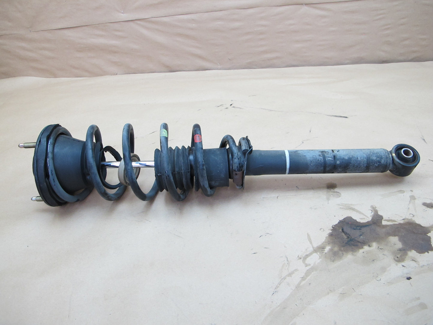 98-00 Lexus UCF20L LS400 RWD Set of 2 Rear Left Right Strut Shock Absorber OEM