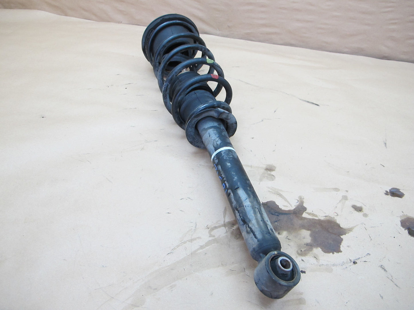 98-00 Lexus UCF20L LS400 RWD Set of 2 Rear Left Right Strut Shock Absorber OEM