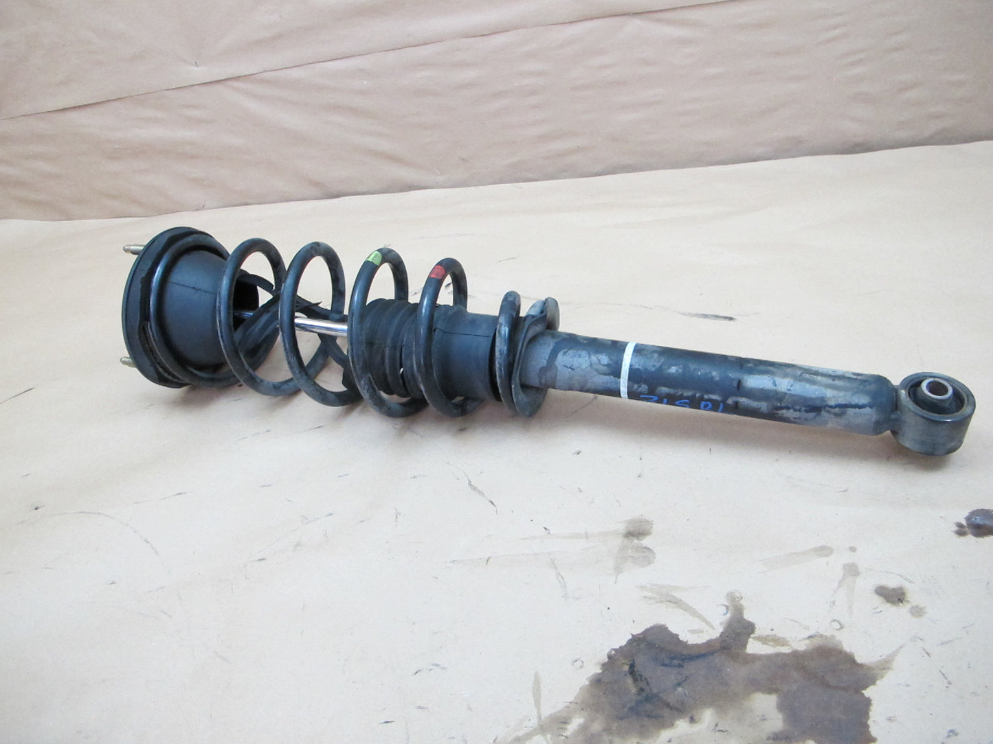 98-00 Lexus UCF20L LS400 RWD Set of 2 Rear Left Right Strut Shock Absorber OEM