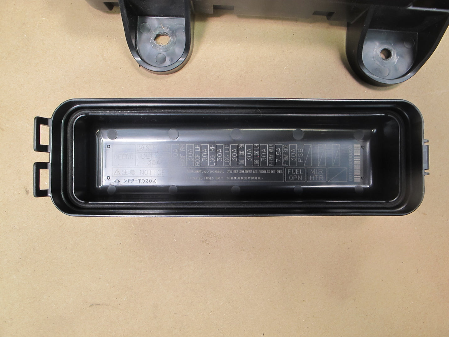 10-15 Lexus IS250 IS350 Convertible Rear Trunk Relay Fuse Junction Box OEM