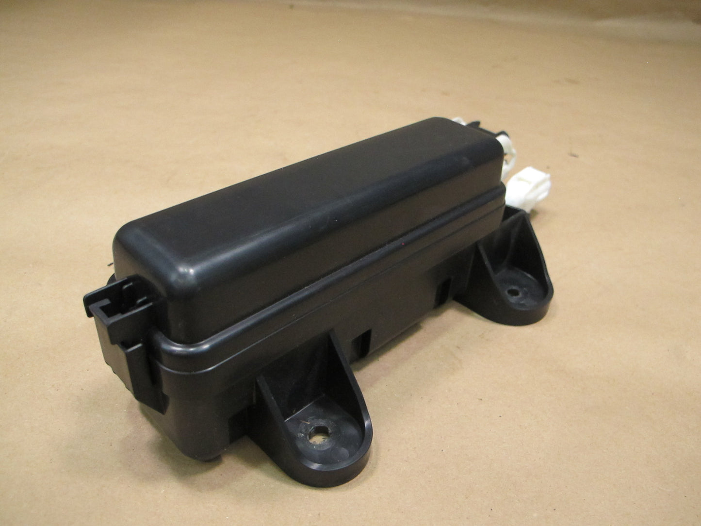 10-15 Lexus IS250 IS350 Convertible Rear Trunk Relay Fuse Junction Box OEM