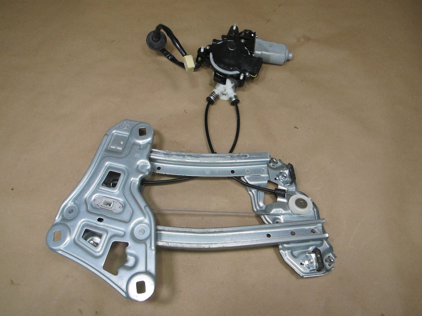 10-15 Lexus IS250 IS350 Convertible Rear Right Window Regulator w Motor OEM