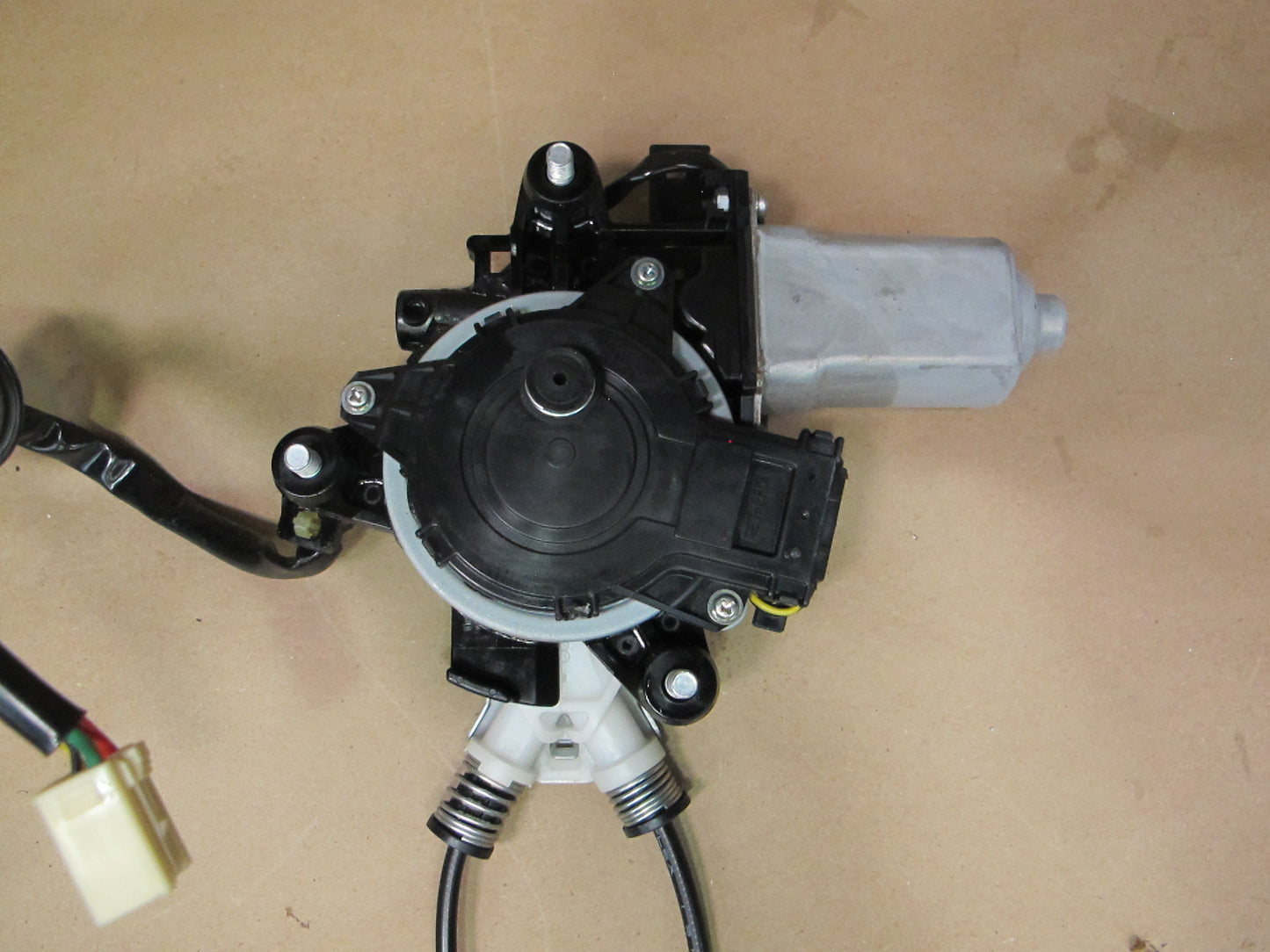 10-15 Lexus IS250 IS350 Convertible Rear Right Window Regulator w Motor OEM