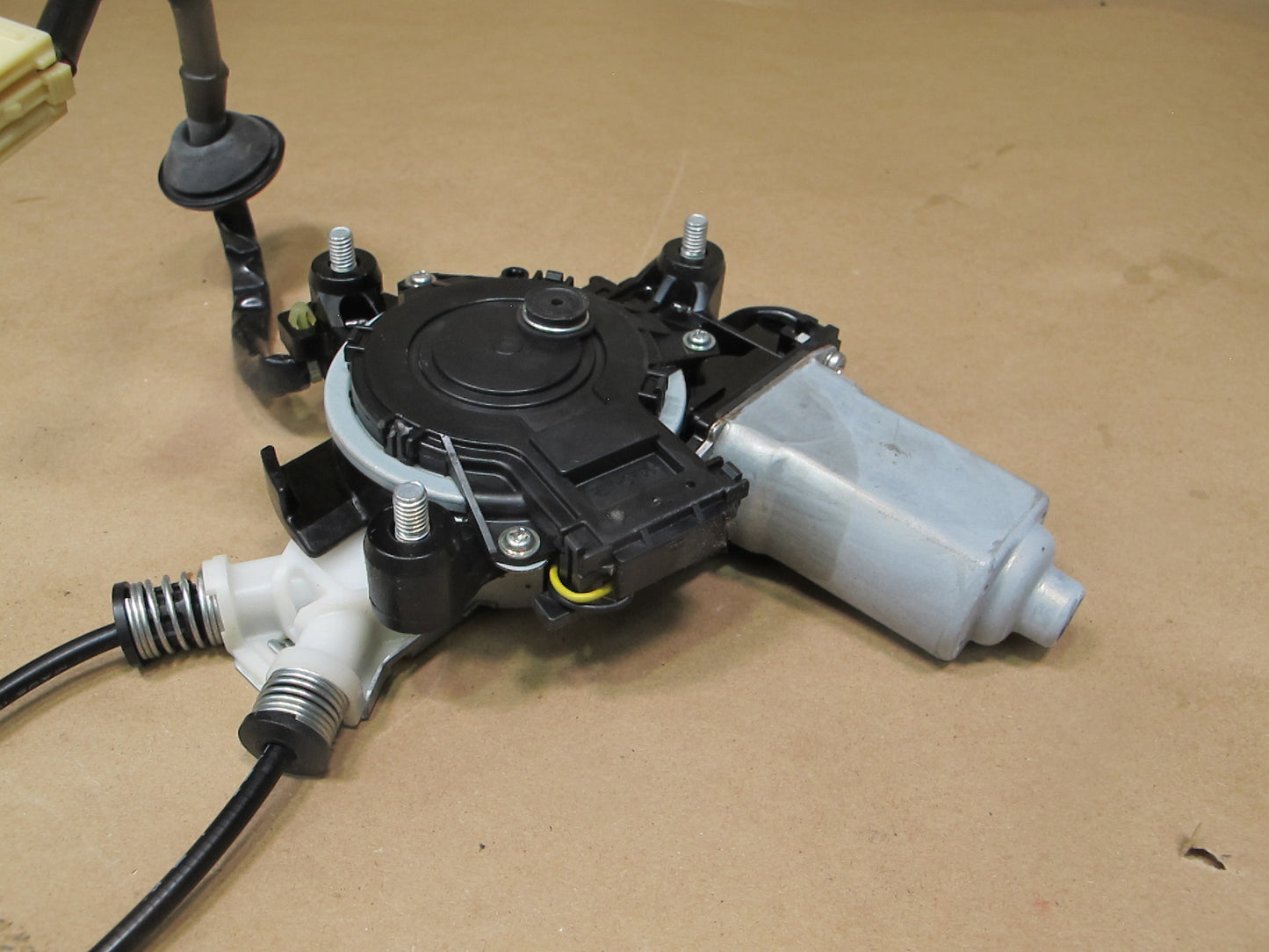 10-15 Lexus IS250 IS350 Convertible Rear Right Window Regulator w Motor OEM