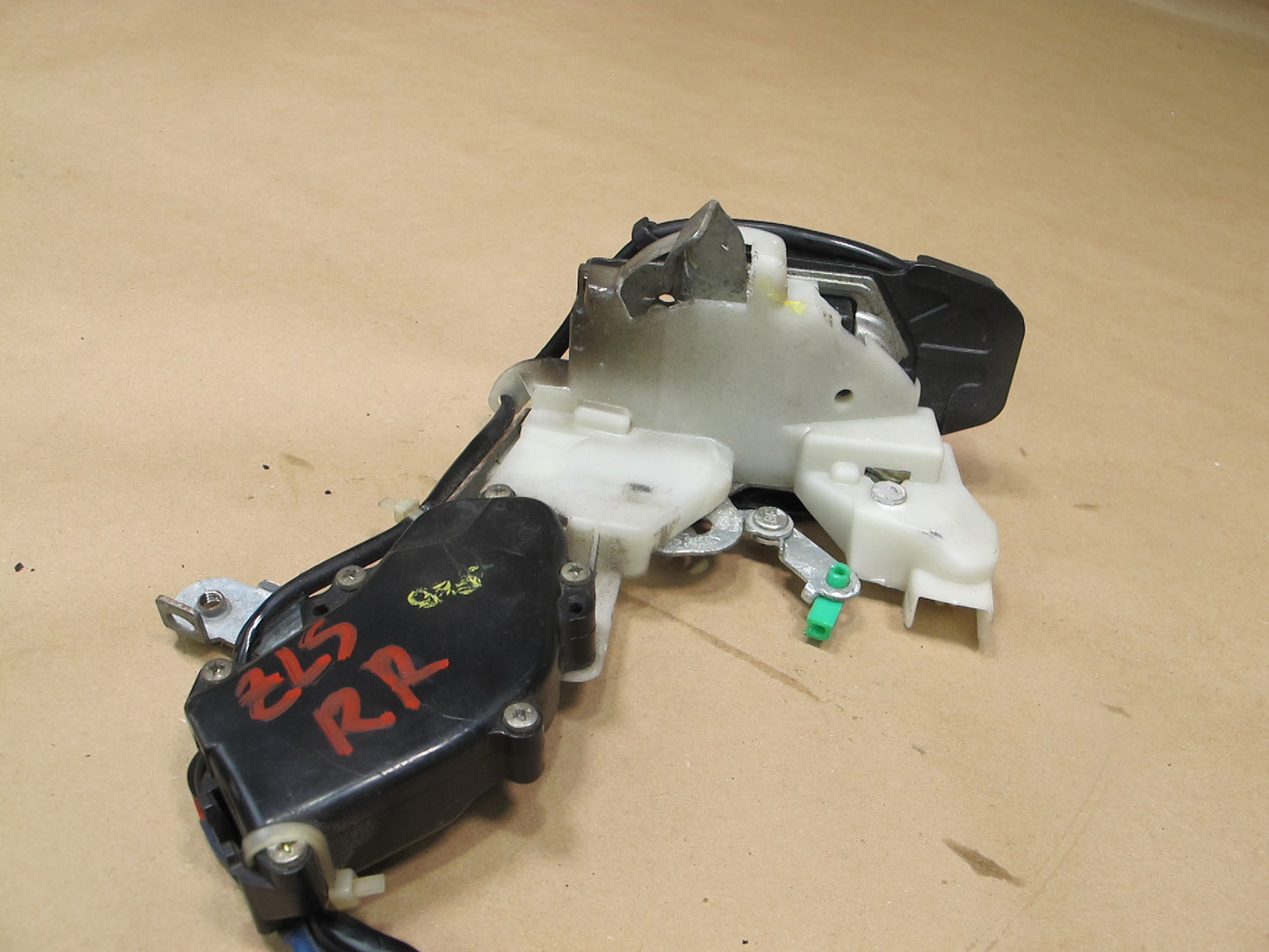 98-00 Lexus UCF20 LS400 Rear Right Door Lock Latch Actuator OEM
