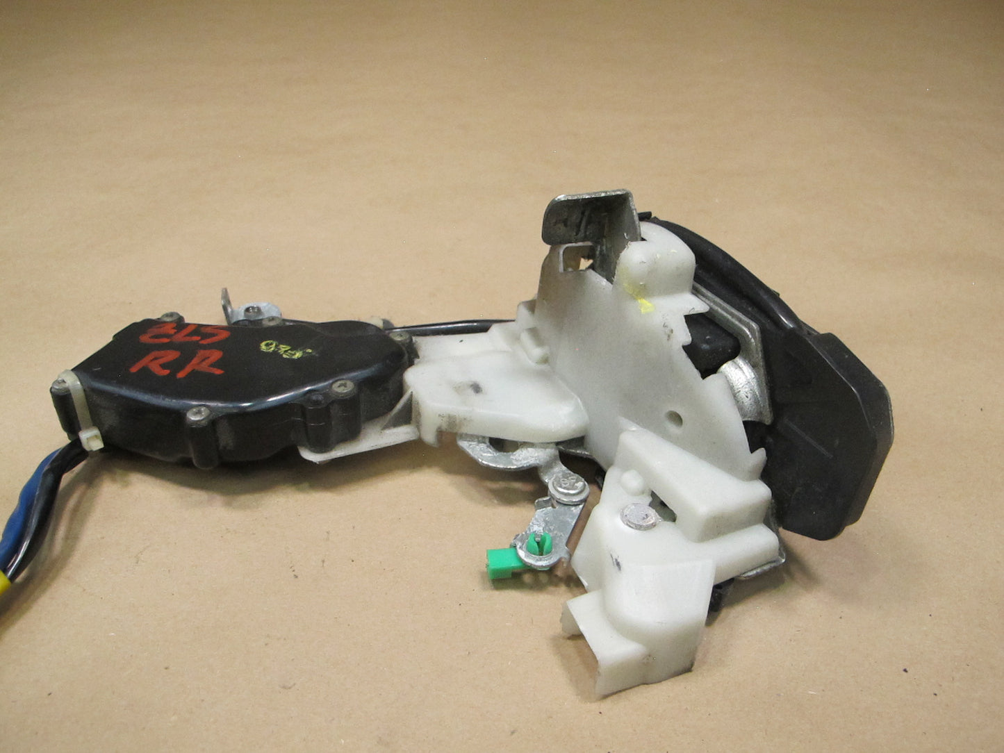 98-00 Lexus UCF20 LS400 Rear Right Door Lock Latch Actuator OEM