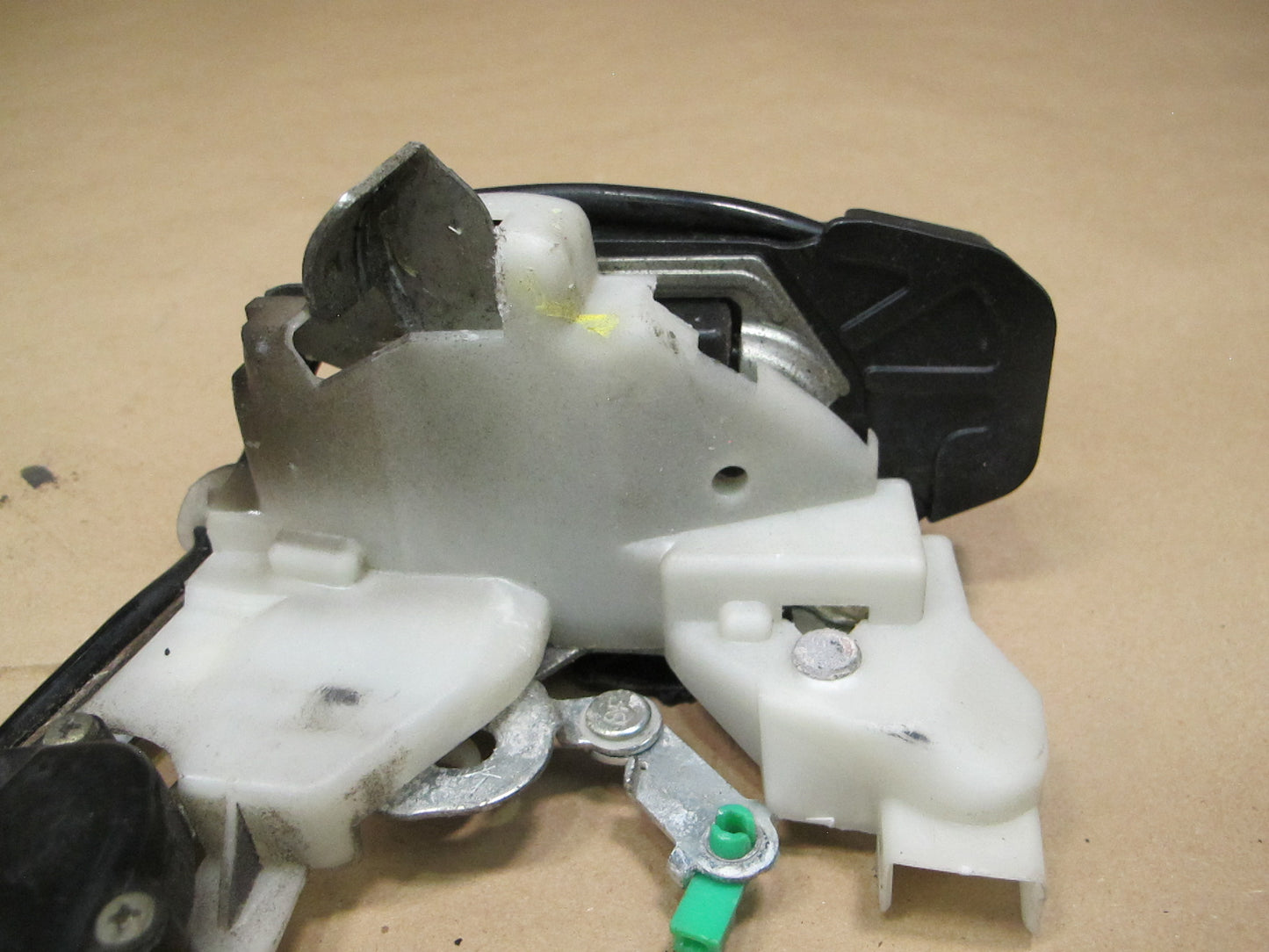 98-00 Lexus UCF20 LS400 Rear Right Door Lock Latch Actuator OEM