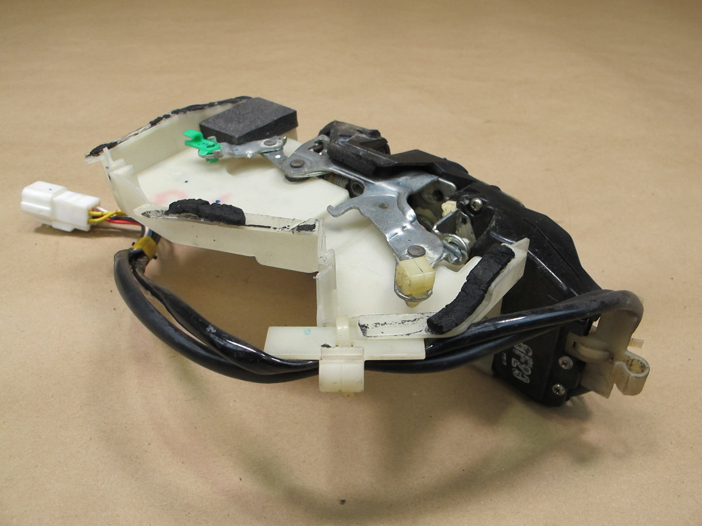 98-00 Lexus UCF20 LS400 Front Right Door Lock Latch Actuator OEM
