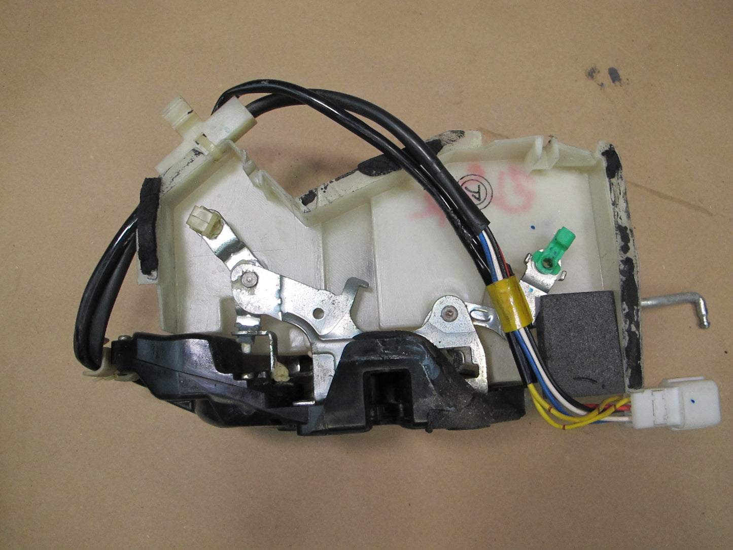 98-00 Lexus UCF20 LS400 Front Right Door Lock Latch Actuator OEM