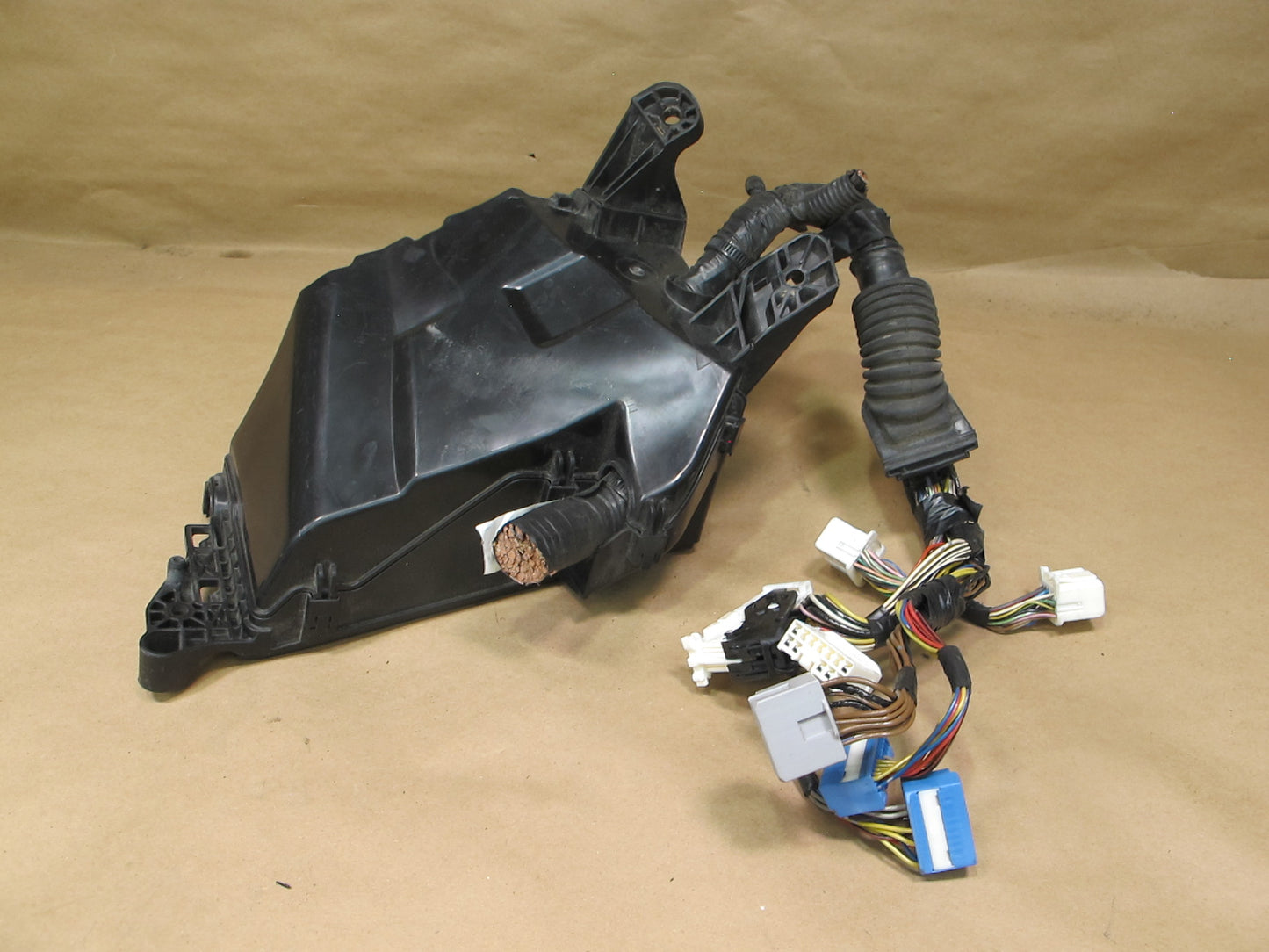 10-15 Lexus IS250 IS350 Convertible Engine Bay Power Fuse Junction Box OEM