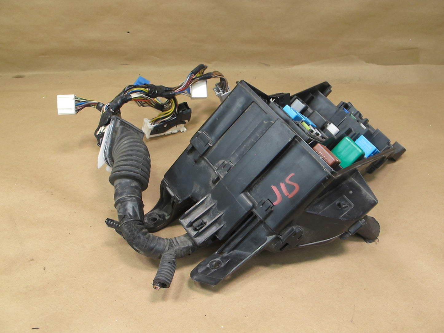 10-15 Lexus IS250 IS350 Convertible Engine Bay Power Fuse Junction Box OEM