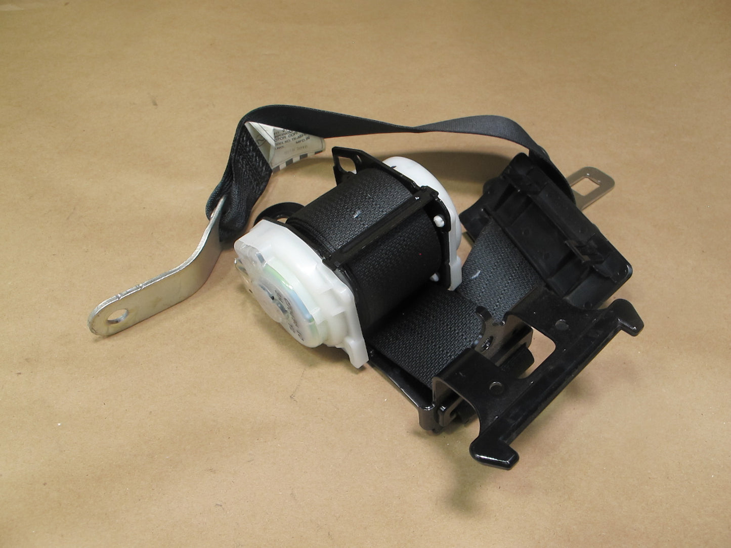 10-15 LEXUS IS250 IS350 CONVERTIBLE REAR RIGHT & LEFT SIDE SEATBELT RETRACTOR SET OEM