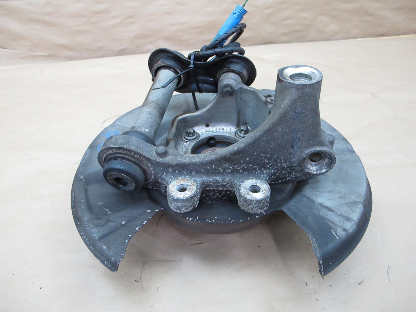 03-08 BMW E65 E66 7-SERIES RWD Rear Right Spindle Knuckle Wheel Hub Bearing