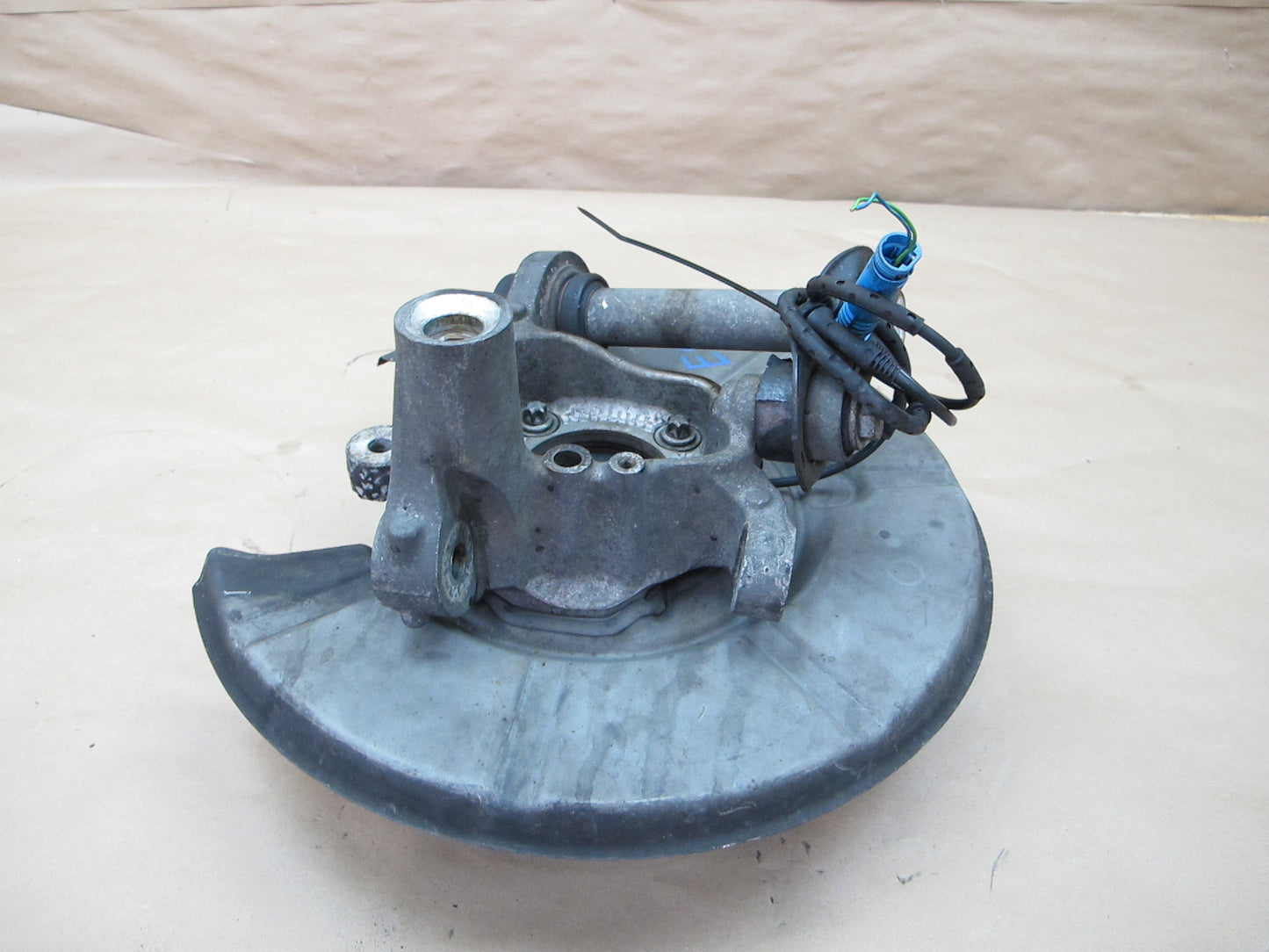 03-08 BMW E65 E66 7-SERIES RWD Rear Right Spindle Knuckle Wheel Hub Bearing