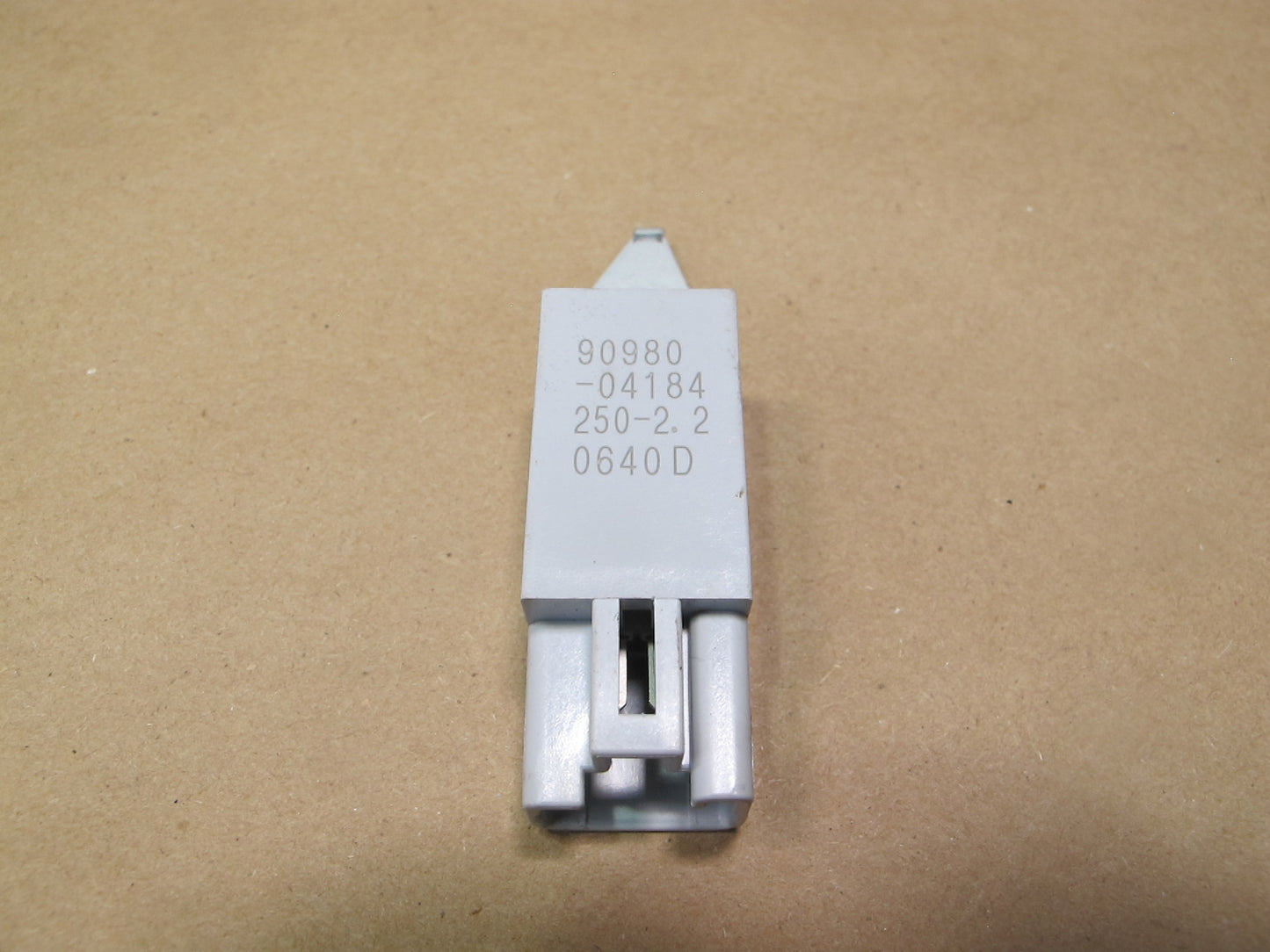 06-13 Lexus IS250 IS350 Radio Noise Condenser Relay 90980-04184 OEM