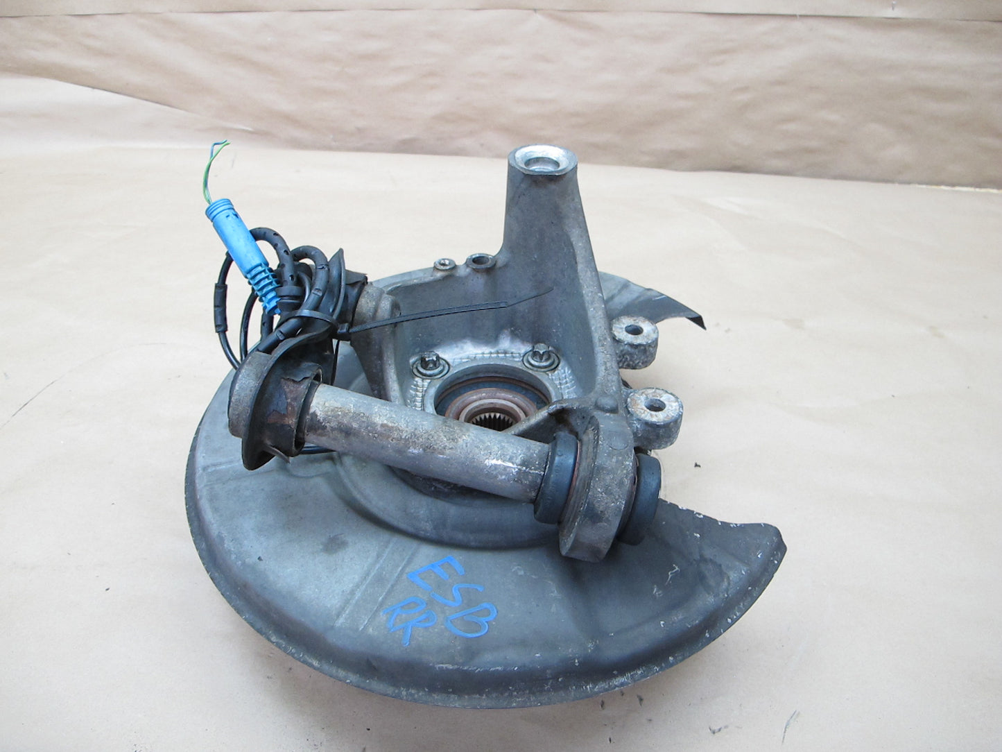 03-08 BMW E65 E66 7-SERIES RWD Rear Right Spindle Knuckle Wheel Hub Bearing
