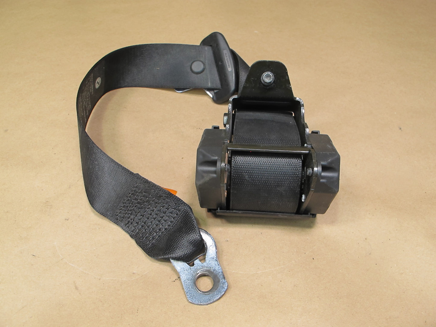 01-06 BMW E46 CONVERTIBLE REAR RIGHT & LEFT SIDE SEATBELT RETRACTOR SET OEM