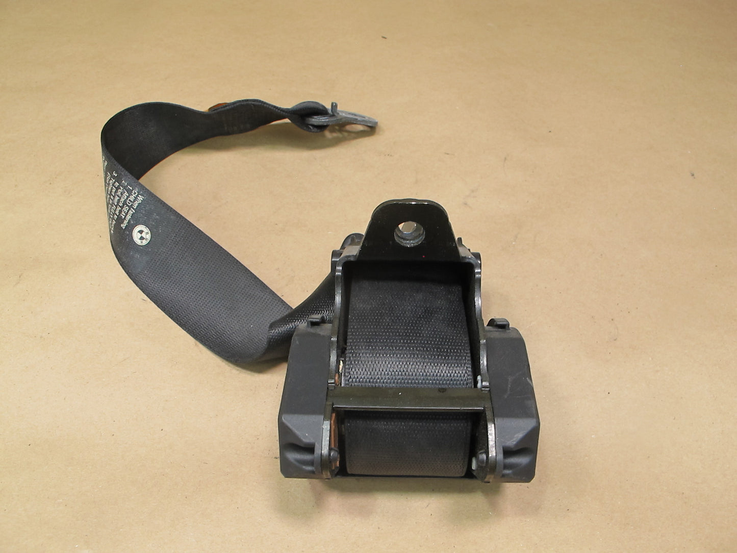 01-06 BMW E46 CONVERTIBLE REAR RIGHT & LEFT SIDE SEATBELT RETRACTOR SET OEM