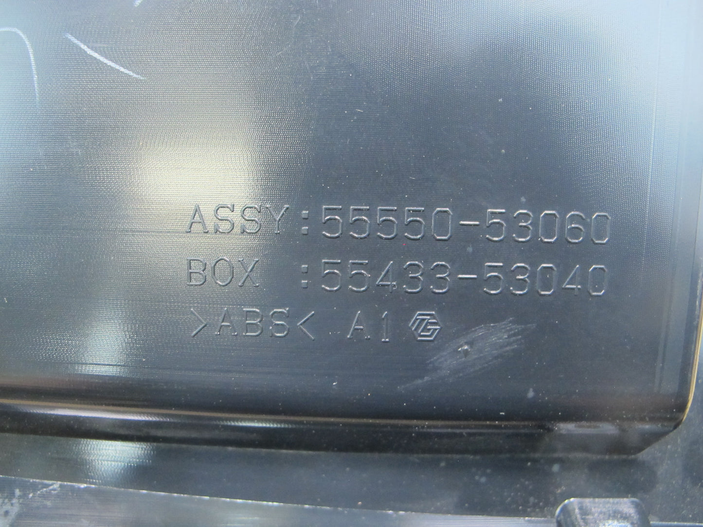 06-15 Lexus IS250 IS350 Dash Glove Box Compartment Storage 55550-53060 OEM