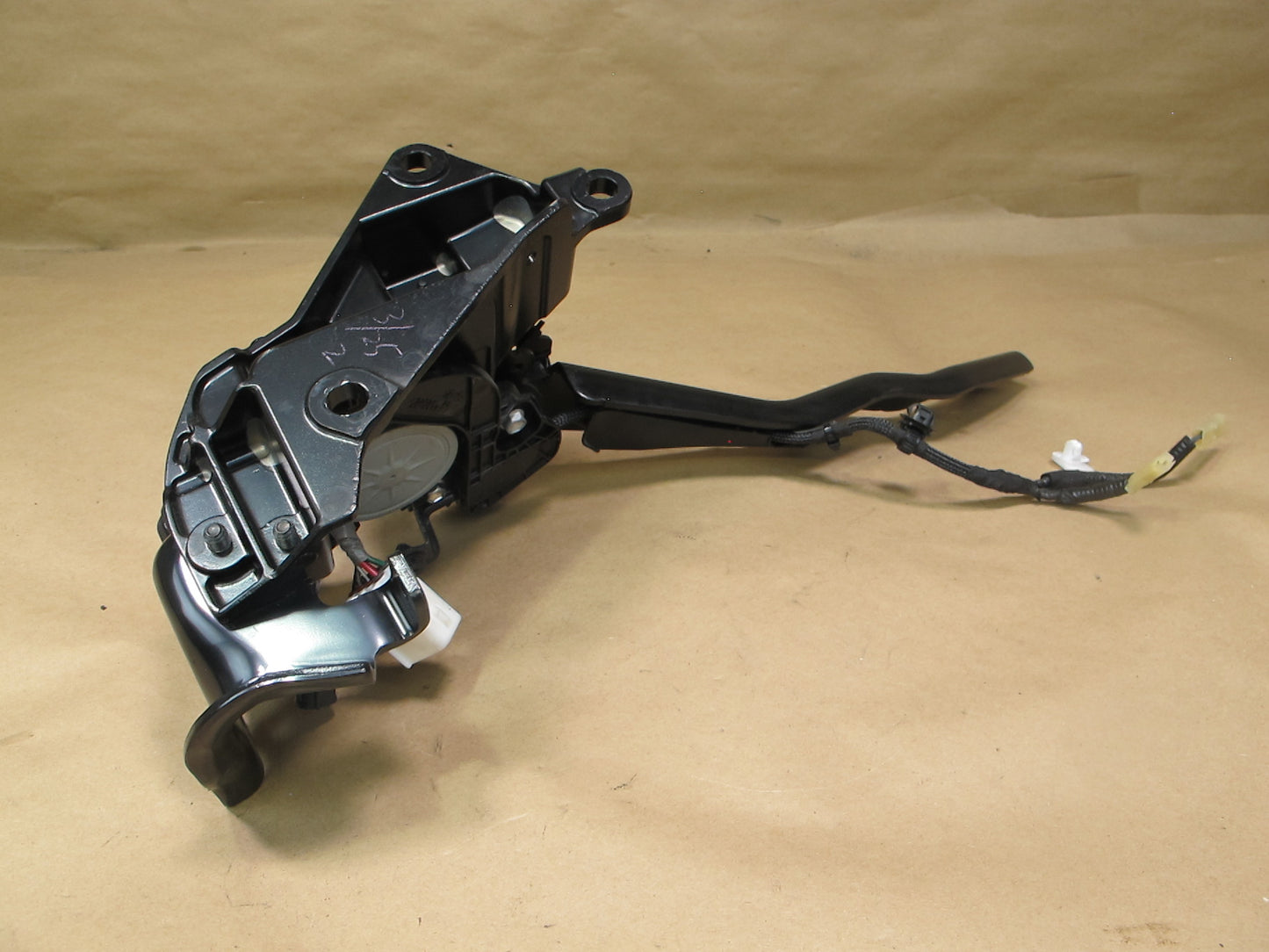 10-15 Lexus IS250 IS350 Convertible Rear Left TOP Roof Hinge w Motor OEM