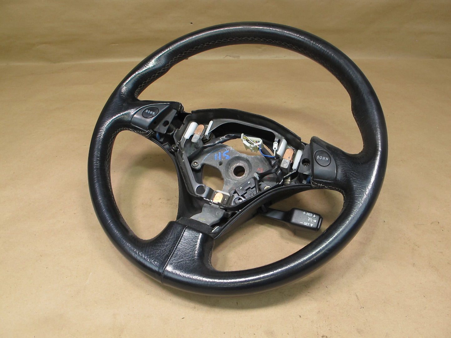 04-05 Lexus JCE10 IS300 AT Auto Transmission Leather Steering w Cruise OEM