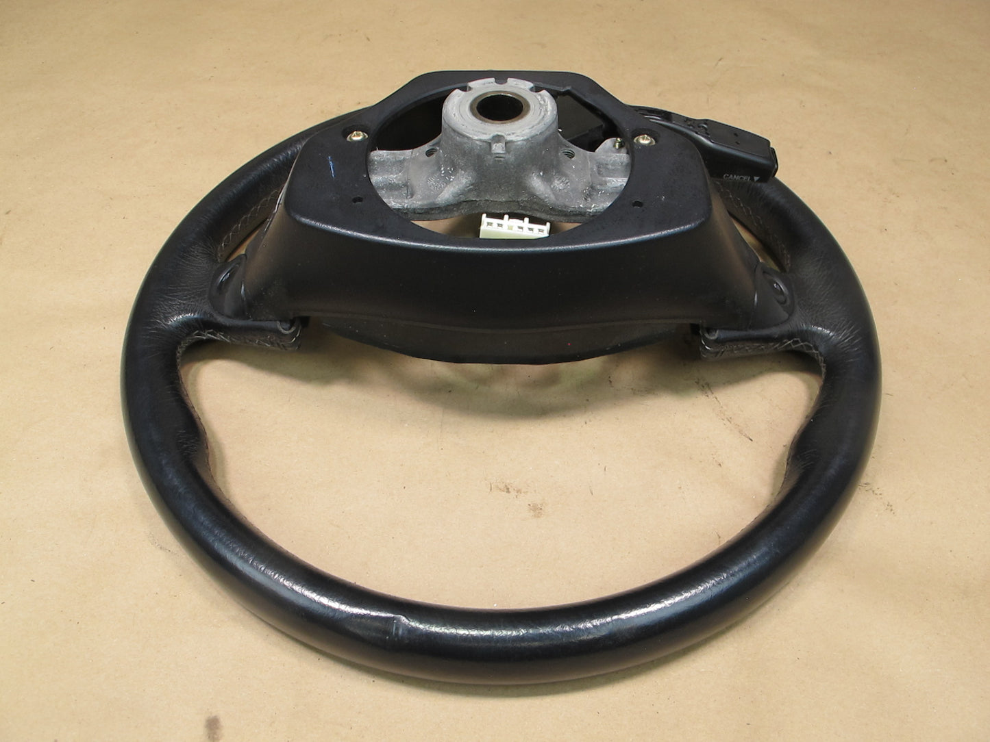 04-05 Lexus JCE10 IS300 AT Auto Transmission Leather Steering w Cruise OEM