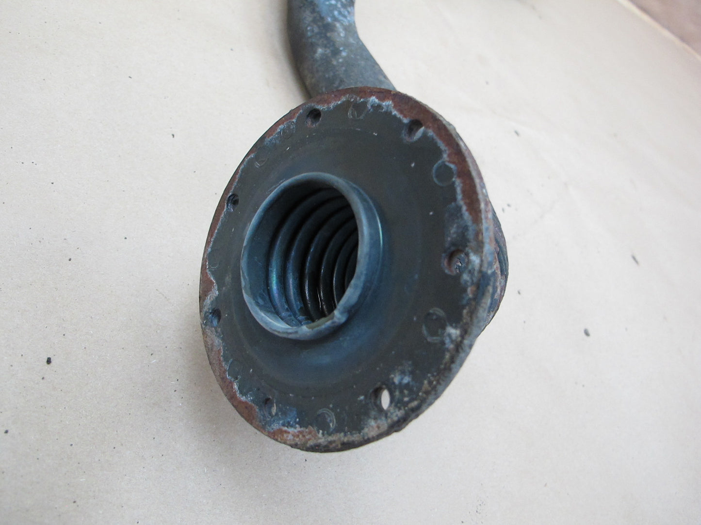 85-89 Nissan Z31 300ZX 2+0 NON Turbo Fuel Tank Filler Neck w Cap Cover OEM