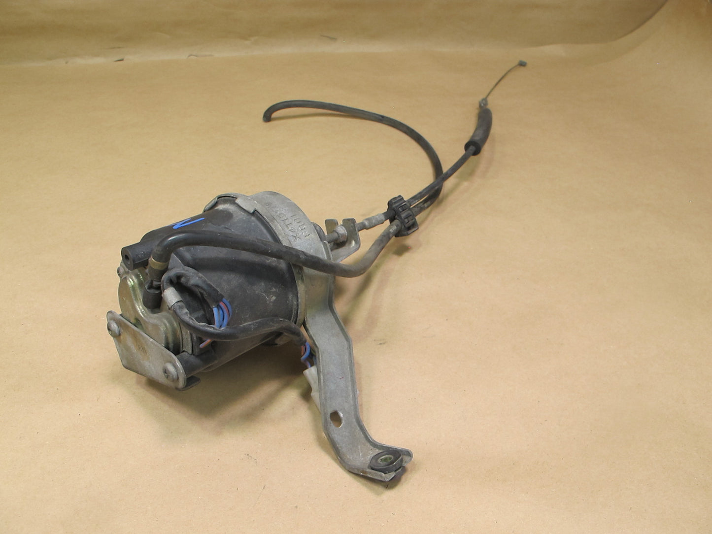 89-91 Mazda FC3S RX7 Cruise Control Servo Actuator X4T15176 OEM