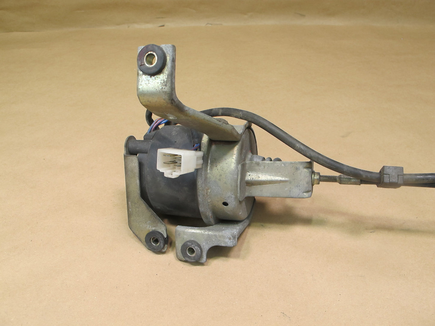 89-91 Mazda FC3S RX7 Cruise Control Servo Actuator X4T15176 OEM