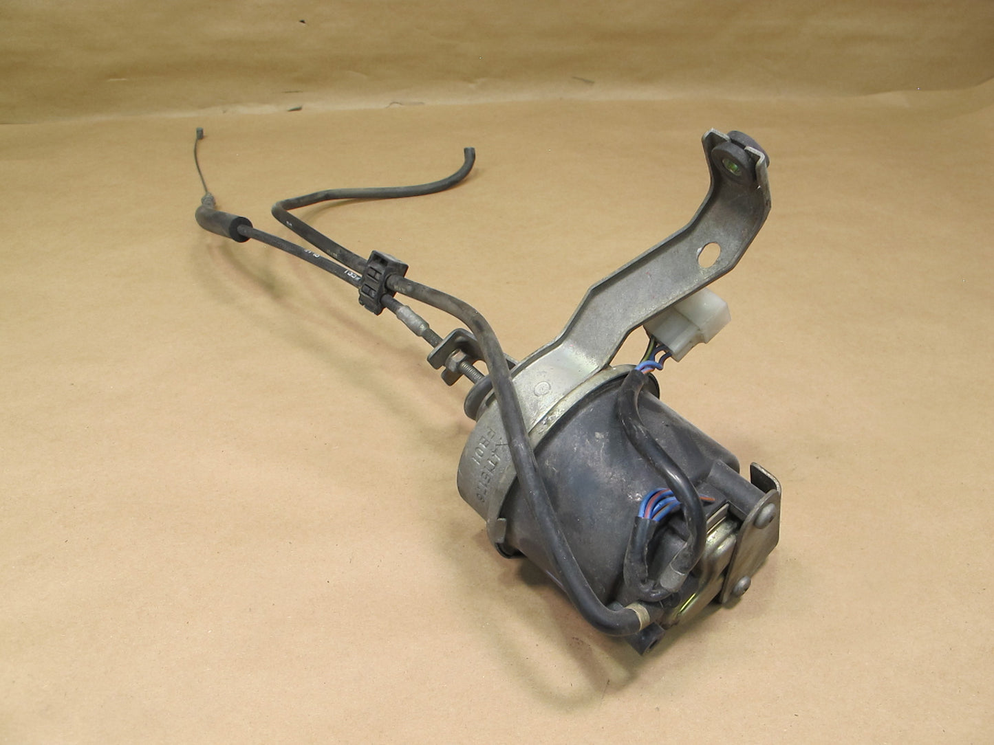 89-91 Mazda FC3S RX7 Cruise Control Servo Actuator X4T15176 OEM