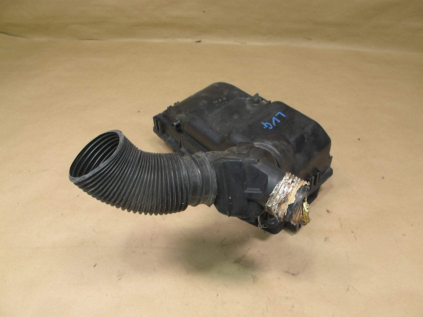 85-89 VW Cabriolet Air Intake Filter Cleaner Box w Warmup Thermostat Assy OEM