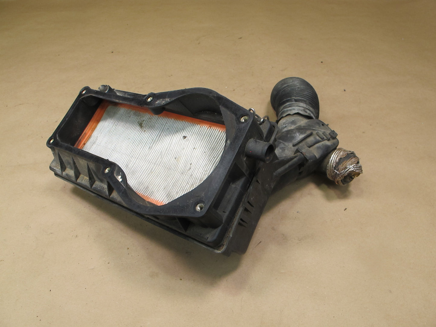 85-89 VW Cabriolet Air Intake Filter Cleaner Box w Warmup Thermostat Assy OEM