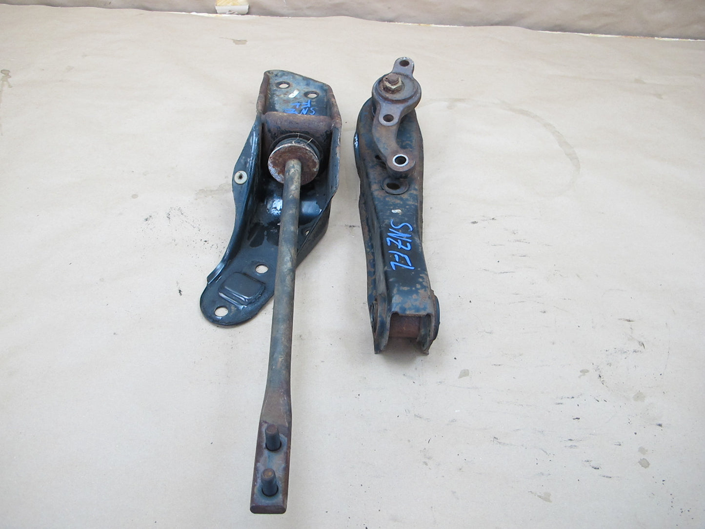 84-86 Nissan Z31 300ZX 2+0 Front Left Lower Control Arm & Torsion Bar Set OEM