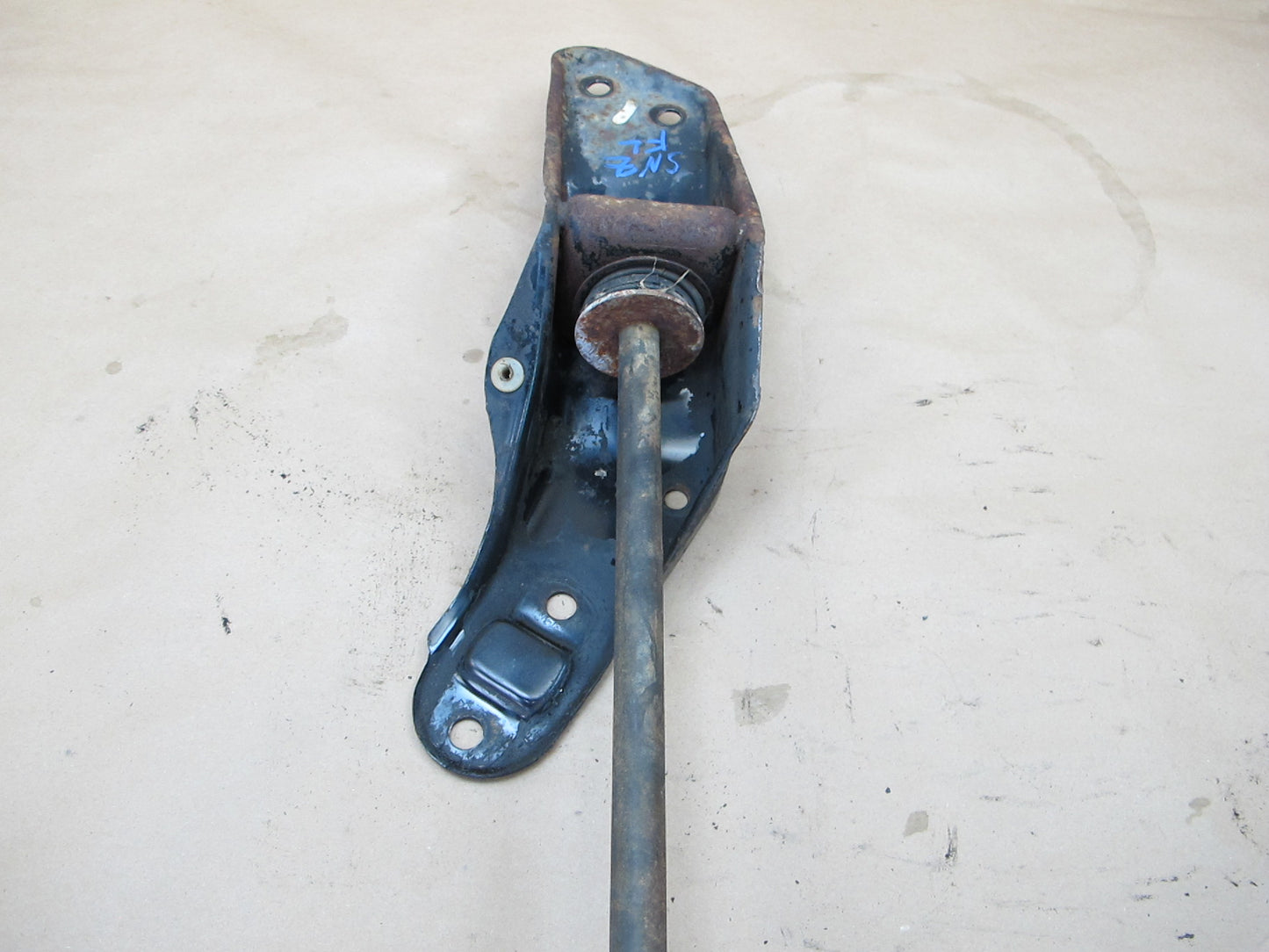 84-86 Nissan Z31 300ZX 2+0 Front Left Lower Control Arm & Torsion Bar Set OEM
