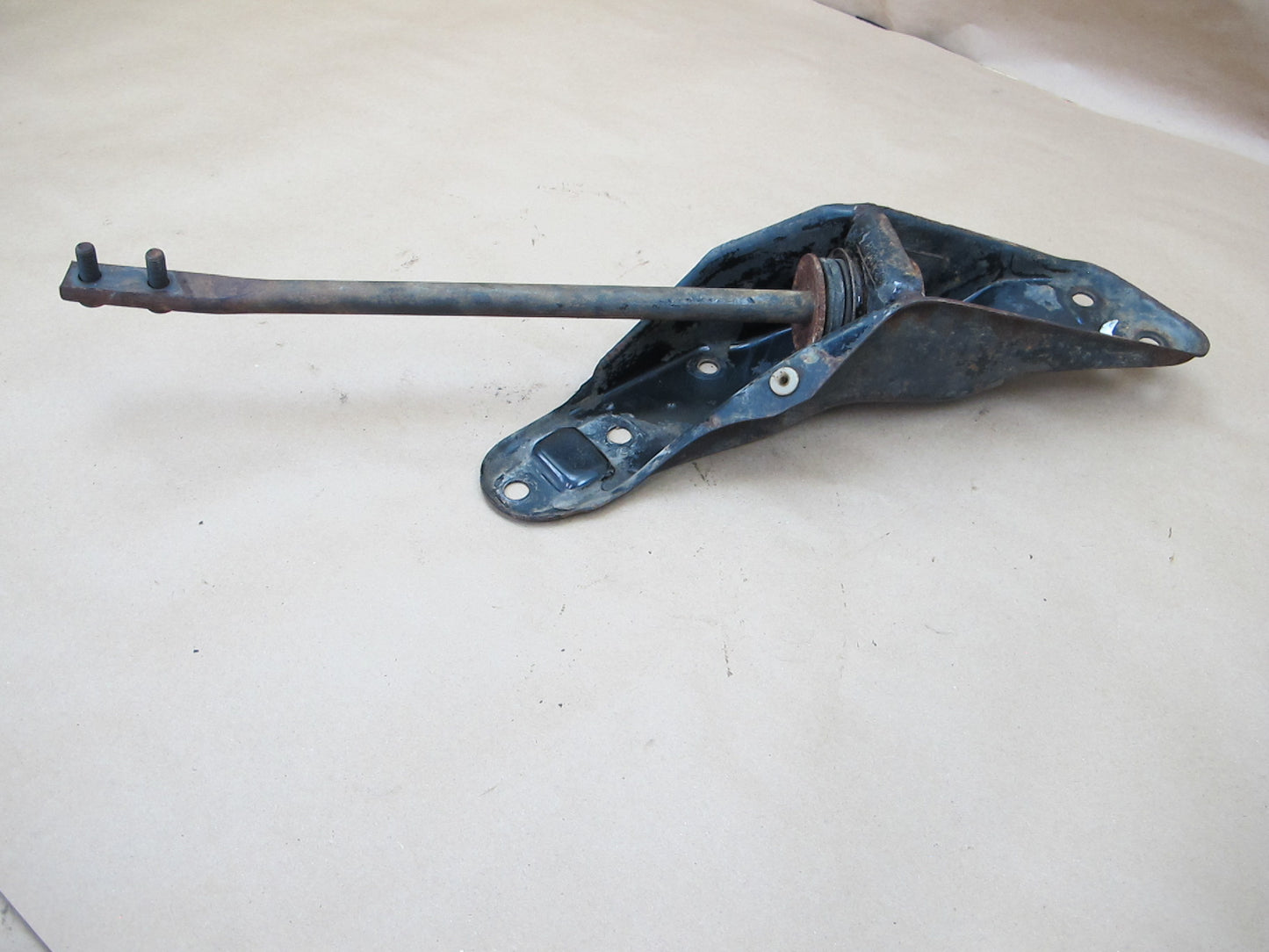 84-86 Nissan Z31 300ZX 2+0 Front Right Lower Control Arm & Torsion Bar Set OEM