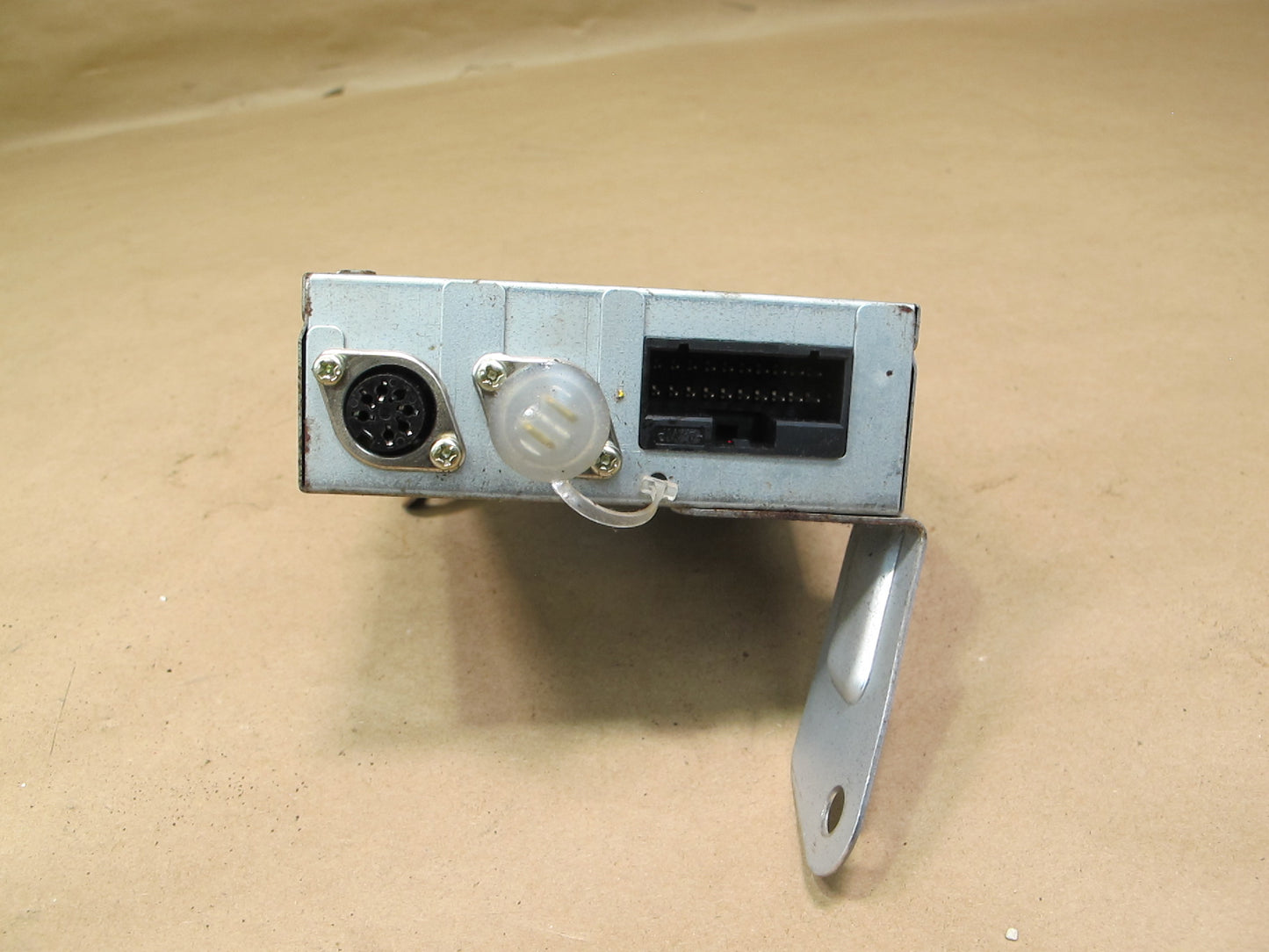 84-89 Nissan Z31 300ZX Communication Control Module Receiver 25696-01P20 OEM